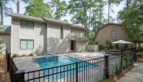 Three-Bedroom Holiday Home 