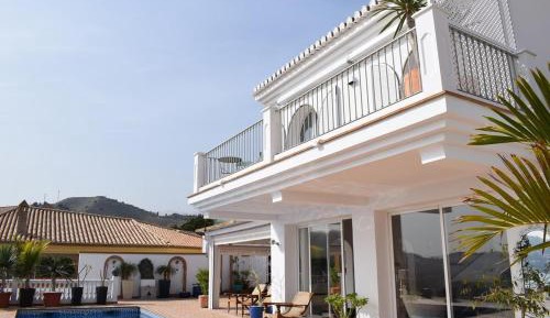Villa with Sea View