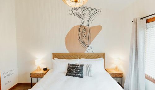 Deluxe King Suite