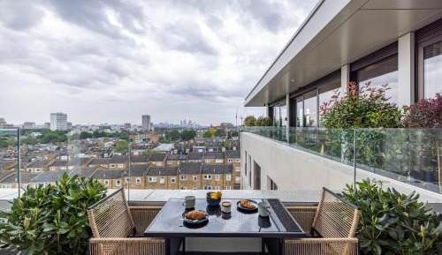 Penthouse Studio