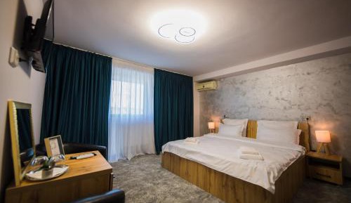 King Room with Balcony