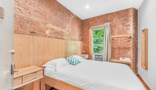 Deluxe Double Room with Shared Bathroom - Non-Smoking