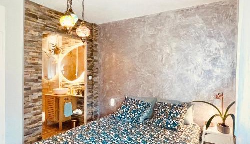 Double or Twin Room with Private Bathroom