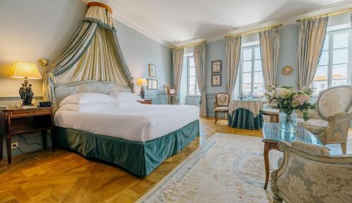 Premier Suite