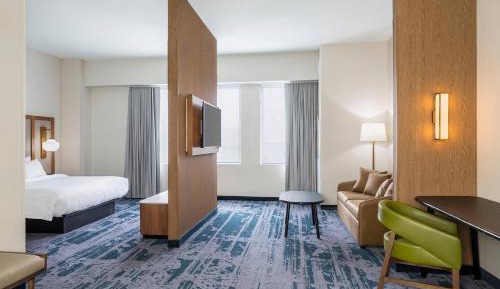 Larger Suite, 1 King, Sofa bed