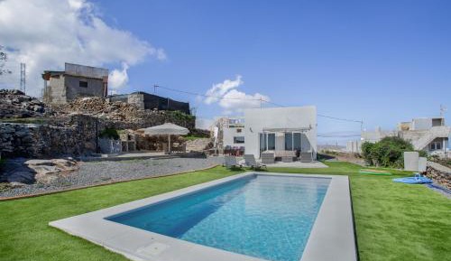 Villa with Sea View