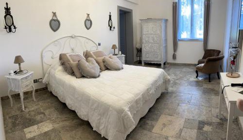 King Room with Garden View