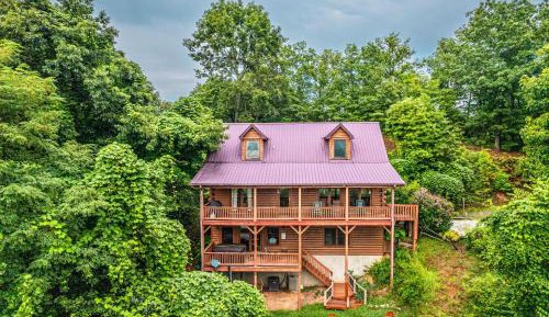 Four-Bedroom Holiday Home