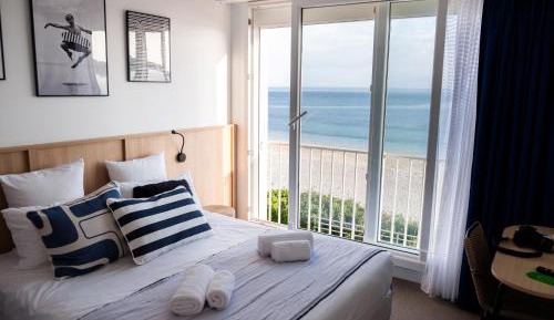 Family Room with Sea View
