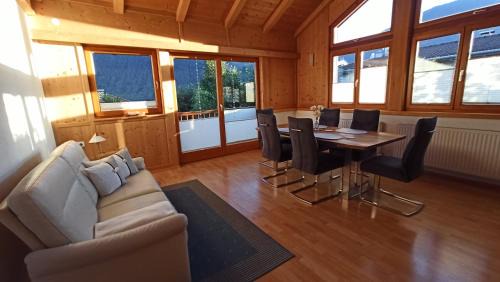 Two-Bedroom Apartment with Mountain View