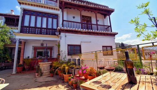 Apartment with Garden View