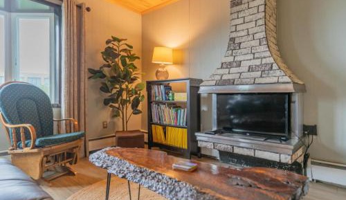 Four-Bedroom Holiday Home