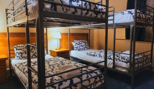 Quadruple Room with Shared Bathroom
