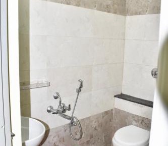 Double or Twin Room with Private Bathroom