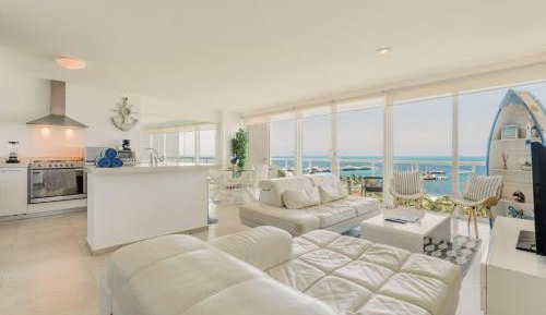 Apartment with Sea View