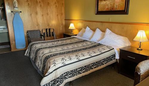 Queen Room