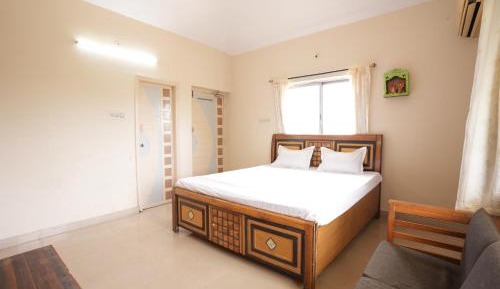 Double Room with Private Bathroom