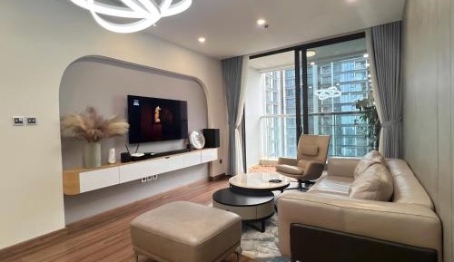 Three-Bedroom Deluxe Apartment