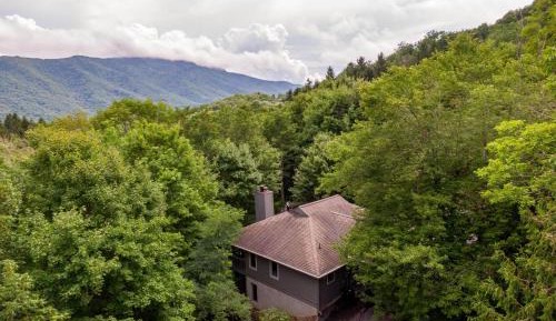 Four-Bedroom Holiday Home