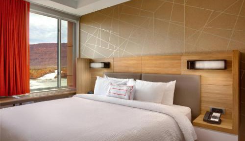 King Suite with Sofa Bed and Bunk Bed