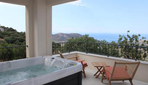 Suite with Sea View