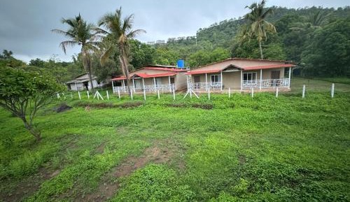 Four-Bedroom Holiday Home