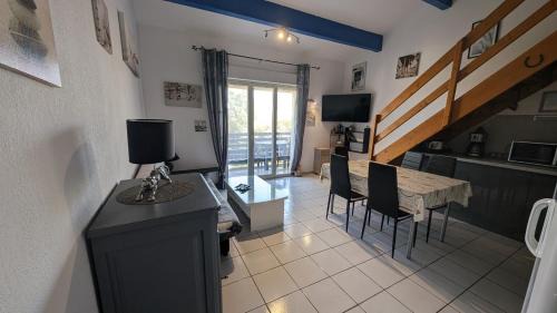 Apartment with Garden View