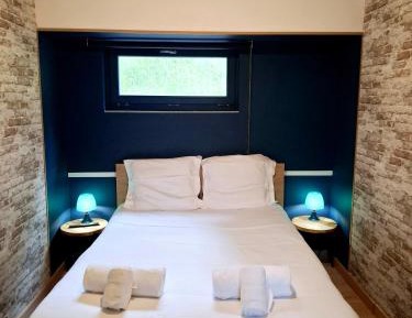 One-Bedroom Apartment - L'Orge