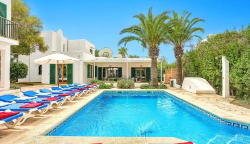 Seven-Bedroom Villa