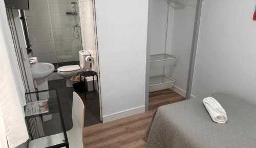 Single Room with Private Bathroom
