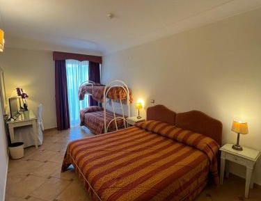 Economy Quadruple Room