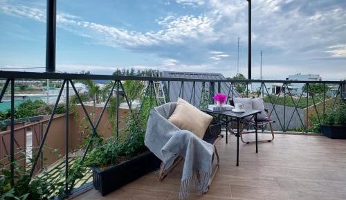 Triple Room with Pool View
