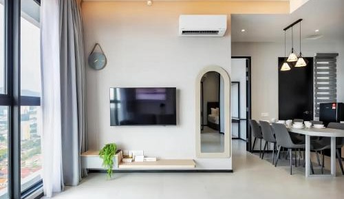 Three-Bedroom Superior Apartment