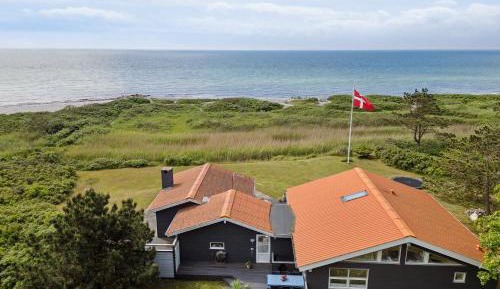 Four-Bedroom Holiday Home