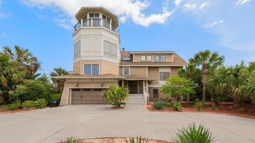 Eight-Bedroom House