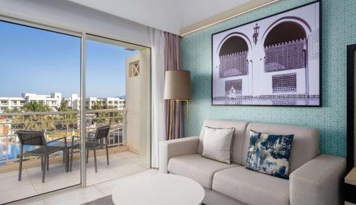 Family Stay with 2 Connected Rooms