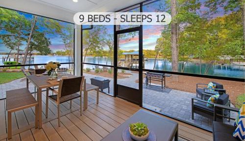 Three-Bedroom Holiday Home 