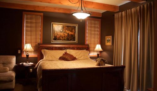 King Suite with Spa Bath