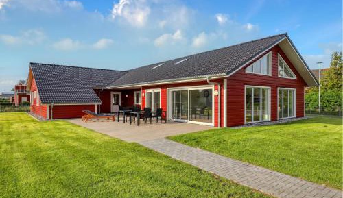 Six-Bedroom Holiday Home