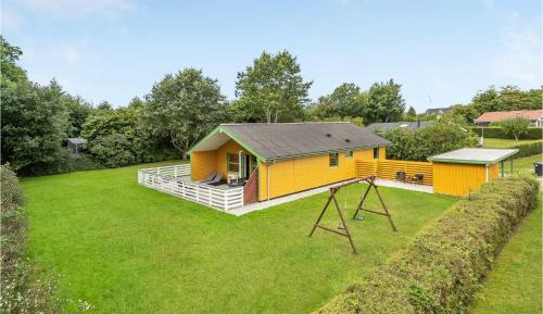 Three-Bedroom Holiday Home 