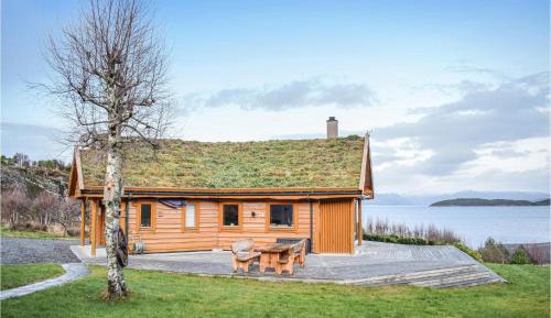 Four-Bedroom Holiday Home