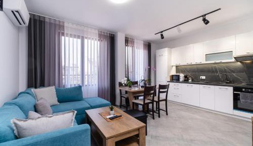 One-Bedroom Apartment with Terrace