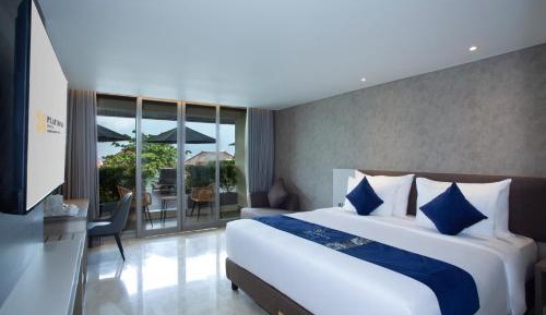 Deluxe Seaview with Pool Access