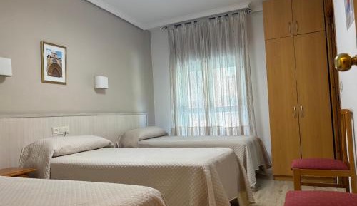 Triple Room with Bathroom