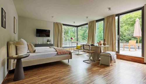 Studio Apartment with One Double Bed