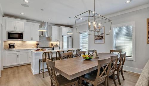 Four-Bedroom Holiday Home