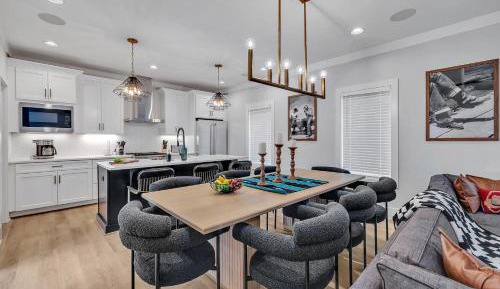 Four-Bedroom Holiday Home
