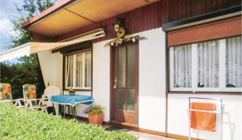 One-Bedroom Holiday Home