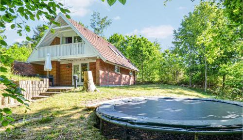 Three-Bedroom Holiday Home 