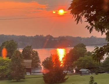 Apartment with Lake View